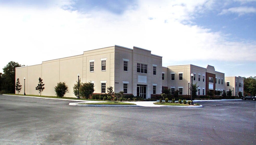 6810 New Tampa Hwy, Lakeland, FL à louer - Photo du bâtiment - Image 1 de 11