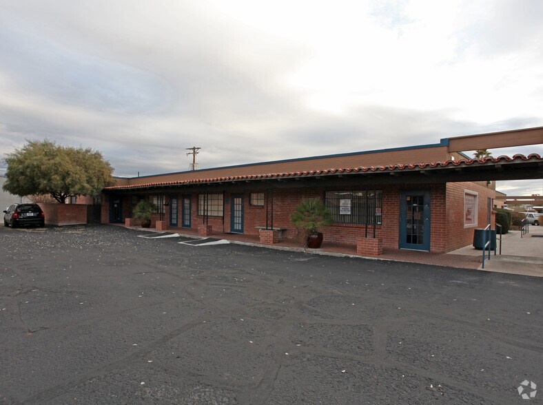 1011 N Craycroft Rd, Tucson, AZ à vendre - Photo principale - Image 1 de 3