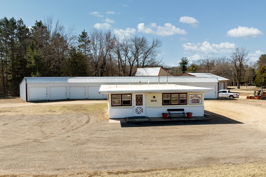 804 State Road 23 73, Princeton, WI à vendre - Photo du bâtiment - Image 1 de 15