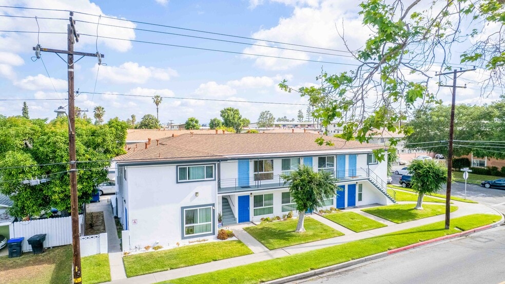 12221 Peacock Ct, Garden Grove, CA for sale - Building Photo - Image 3 of 20