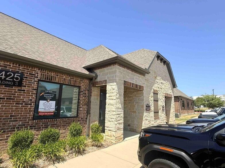 4425 Plano Pky, Carrollton, TX for sale - Building Photo - Image 2 of 3