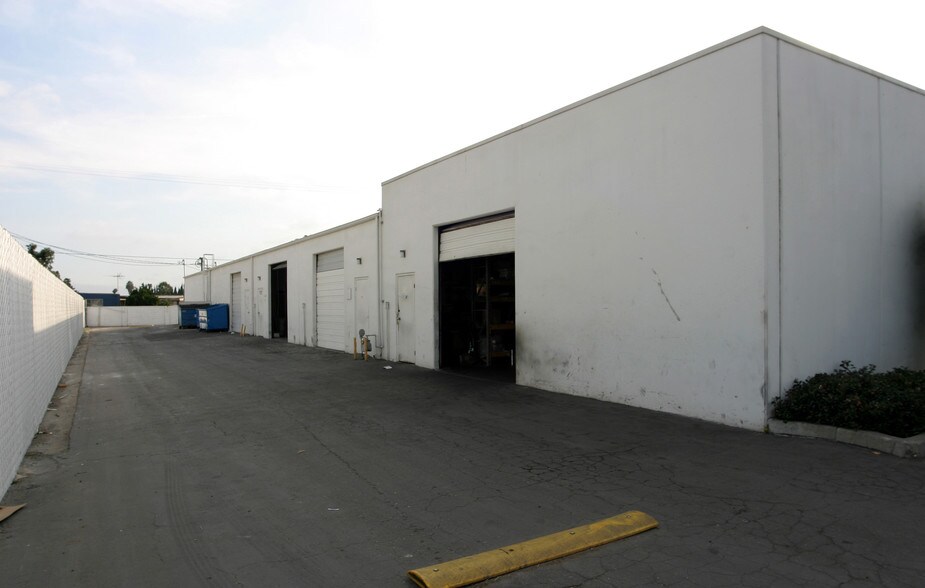 2165 S DuPont Dr, Anaheim, CA for lease - Other - Image 2 of 10