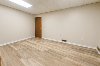 5300 E Main St, Whitehall, OH for lease Interior Photo- Image 1 of 3