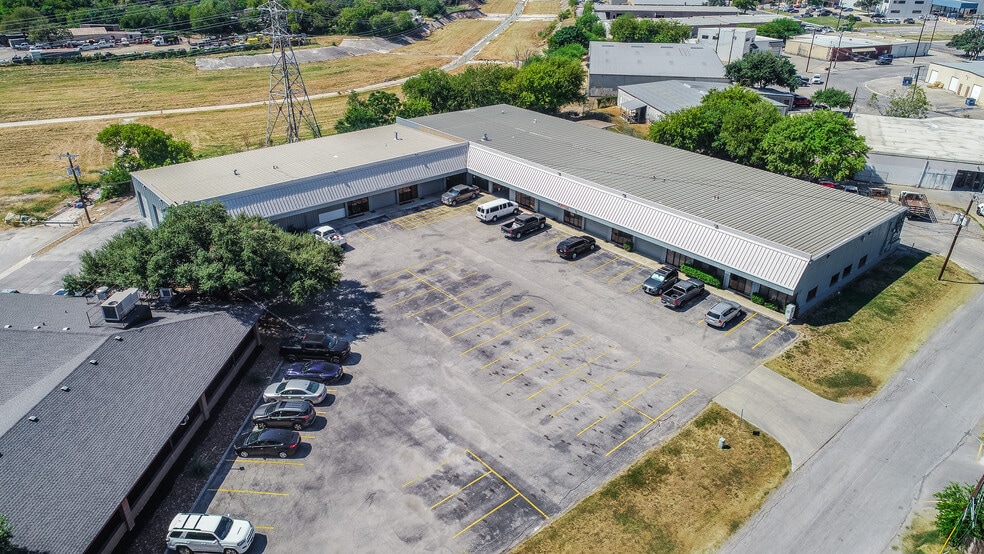 6803-6831 Breeden Ave, San Antonio, TX for sale - Building Photo - Image 1 of 1