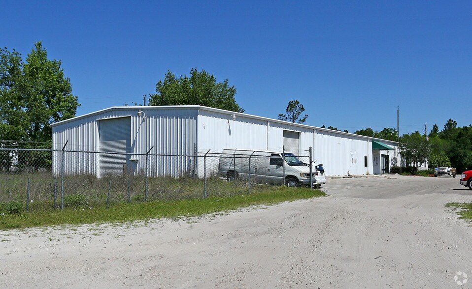 371 Marpan Ln, Tallahassee, FL à louer - Photo du bâtiment - Image 3 de 3