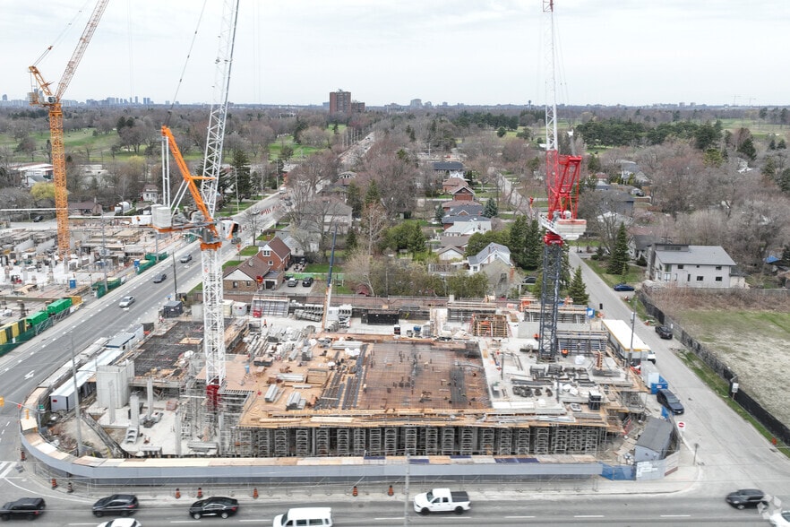 1345 Lakeshore Rd E, Mississauga, ON for lease - Primary Photo - Image 1 of 2