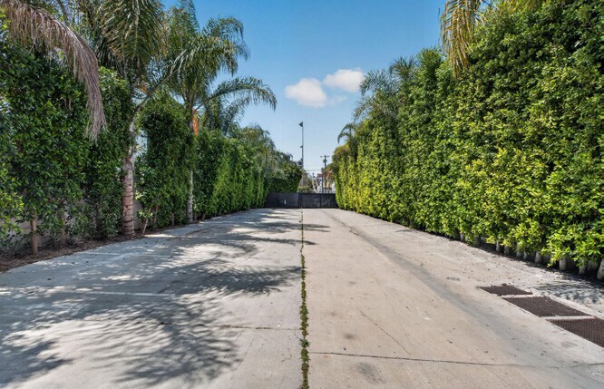 3680 Beverly Blvd, Los Angeles, CA à vendre - Photo du bâtiment - Image 3 de 8