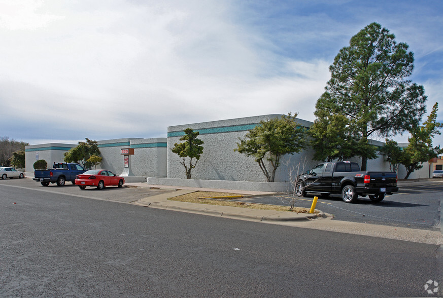 835 Tower Dr, Odessa, TX for lease - Primary Photo - Image 1 of 5