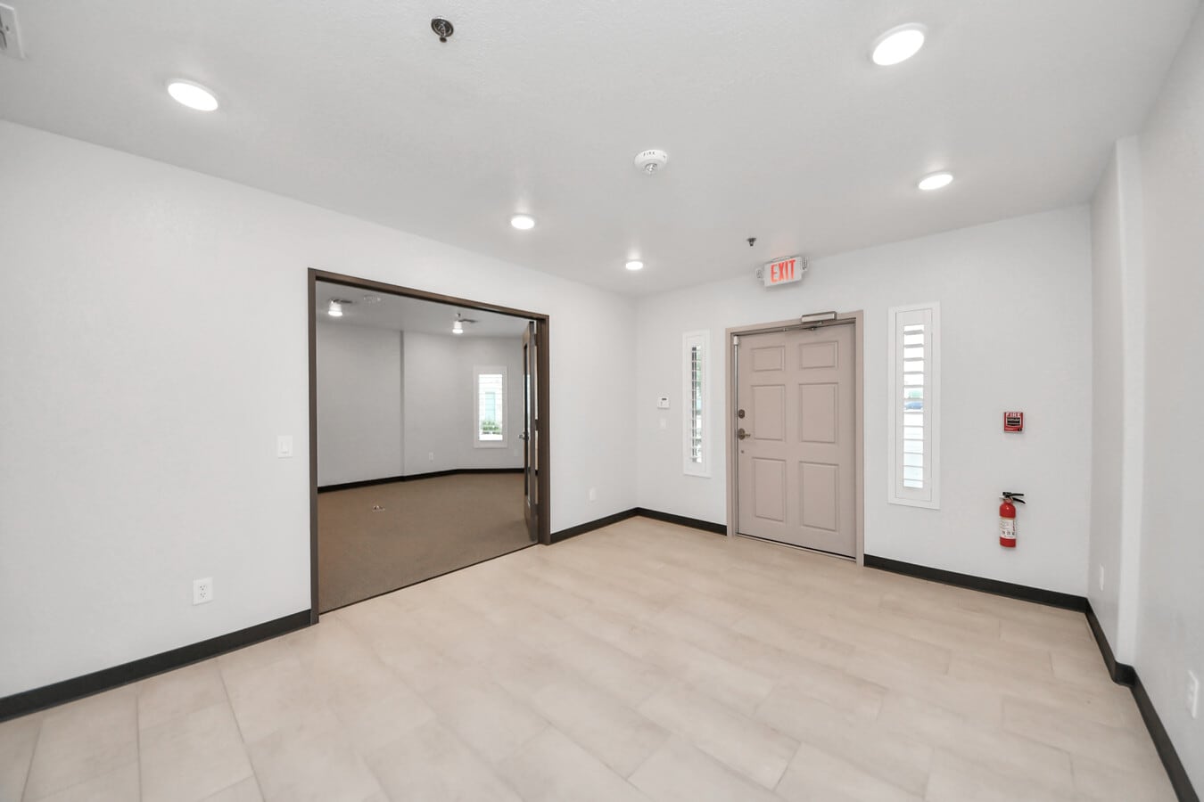 6536 Greatwood Pky, Sugar Land, TX 77479 - Unité B -  - Photo intérieure - Image 2 of 33