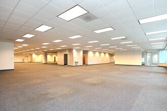 8020 Tyler Blvd, Mentor, OH for lease Interior Photo- Image 2 of 6