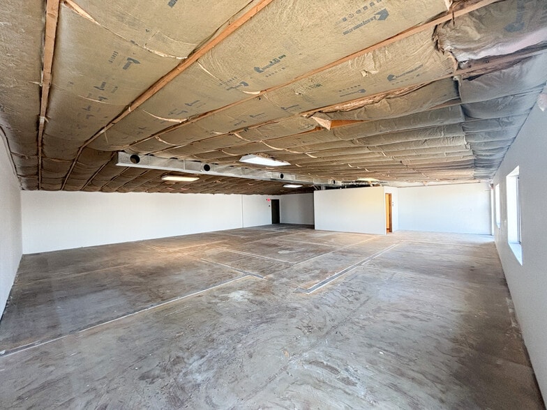 1340 W Battlefield St, Springfield, MO for lease - Building Photo - Image 2 of 18