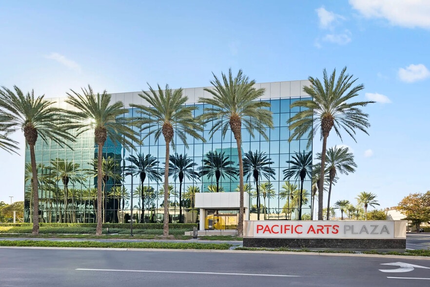 611 Anton Blvd, Costa Mesa, CA for lease - Building Photo - Image 2 of 6