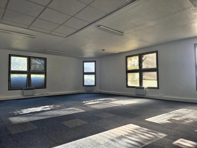 1 Allée Jean Image, Torcy à vendre - Photo du bâtiment - Image 3 de 6