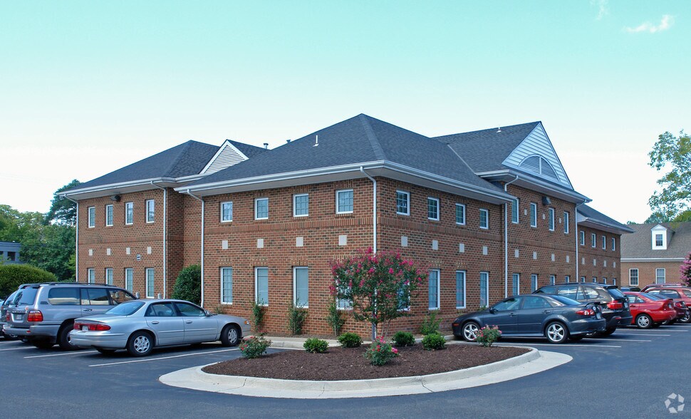 5320 Patterson Ave, Richmond, VA à louer - Photo du bâtiment - Image 3 de 3