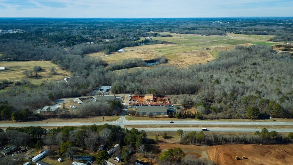 2180 Veterans Memorial Pky, Watkinsville, GA for sale - Building Photo - Image 2 of 8