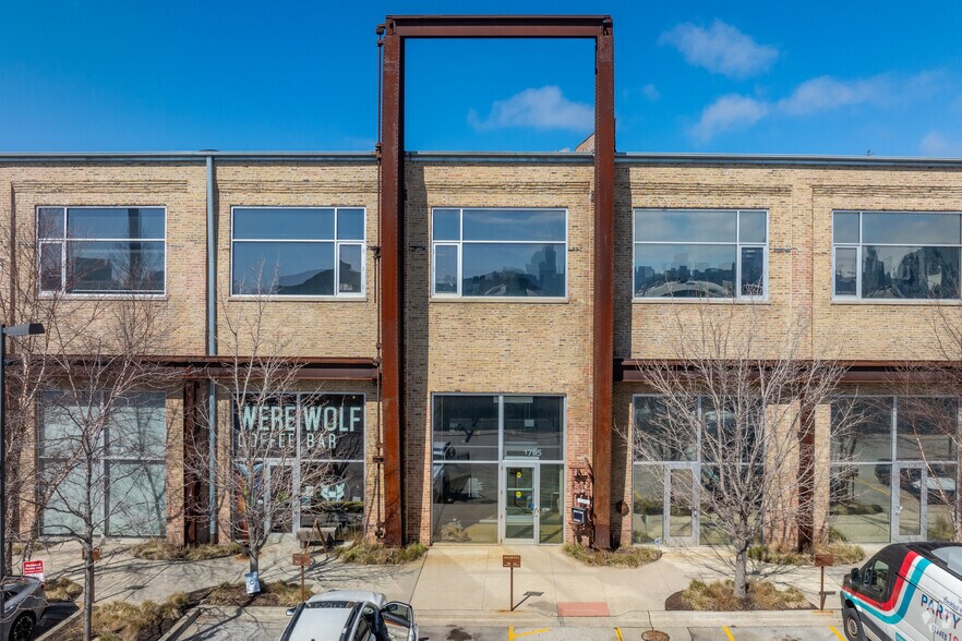 1765 N Elston Ave, Chicago, IL à louer - Photo du bâtiment - Image 2 de 8