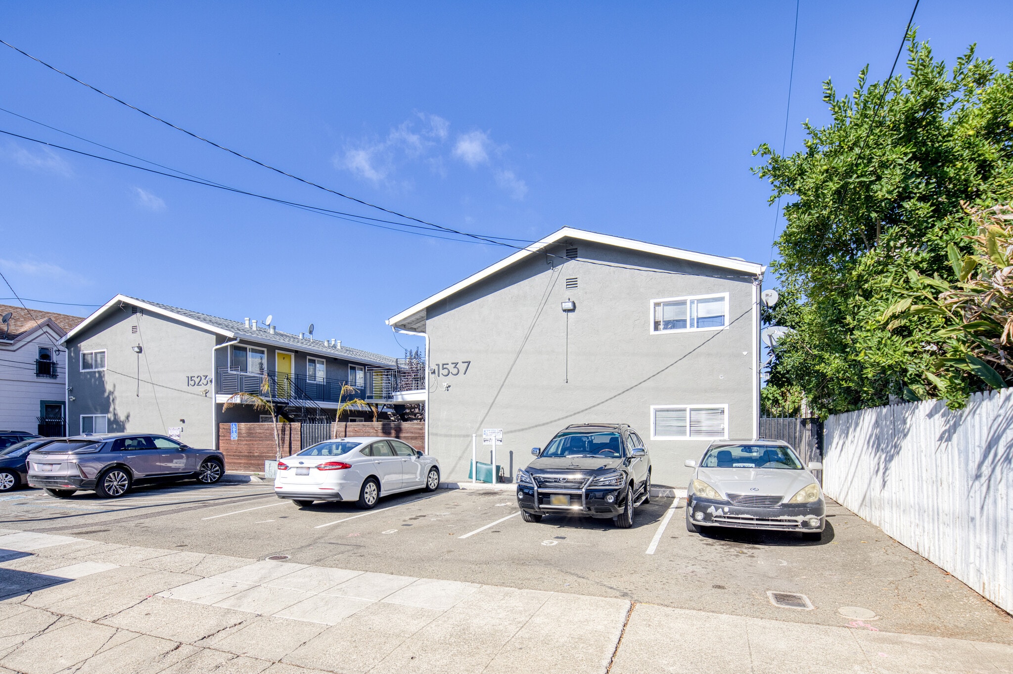 1523-1527 8th Ave, Oakland, CA for sale Primary Photo- Image 1 of 15