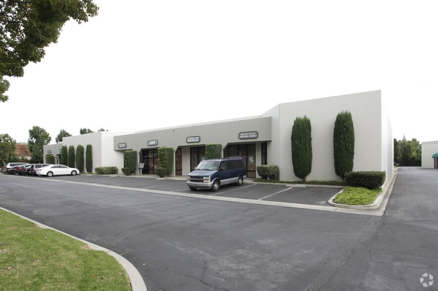 20740-20750 Carrey Rd, Walnut, CA à louer - Photo du bâtiment - Image 3 de 11