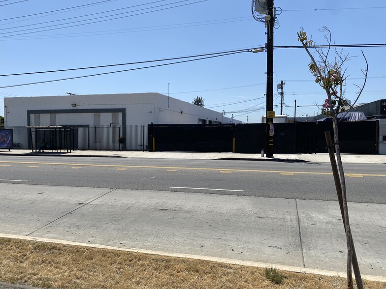 10465 San Fernando Rd, Pacoima, CA for sale - Building Photo - Image 1 of 1