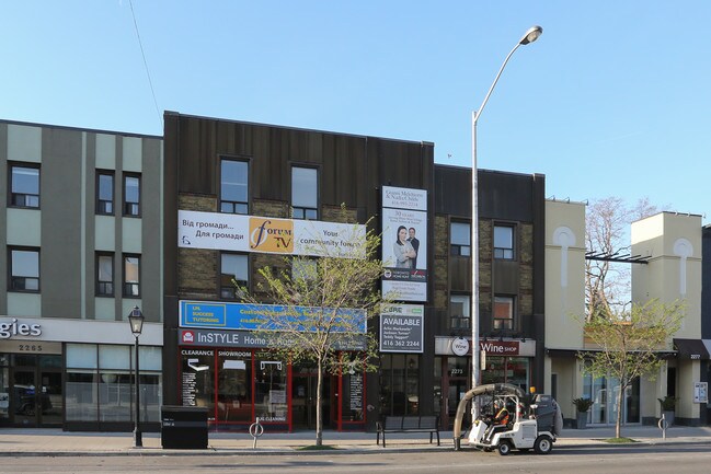 More details for 2271-2273 Bloor St W, Toronto, ON - Retail for Lease