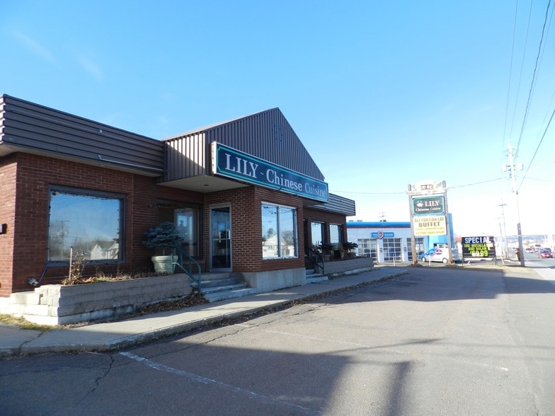 980 Mountain Rd, Moncton, NB for sale - Building Photo - Image 1 of 1