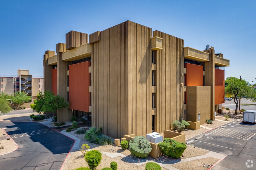 1728 W Glendale Ave, Phoenix, AZ à louer - Photo du bâtiment - Image 1 de 10