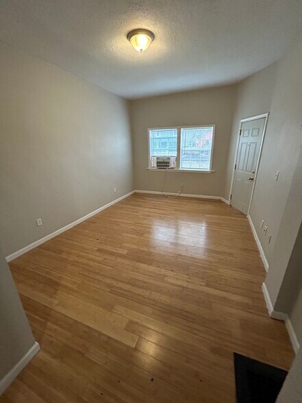 1137 26th St, Des Moines, IA à vendre - Photo du bâtiment - Image 3 de 6