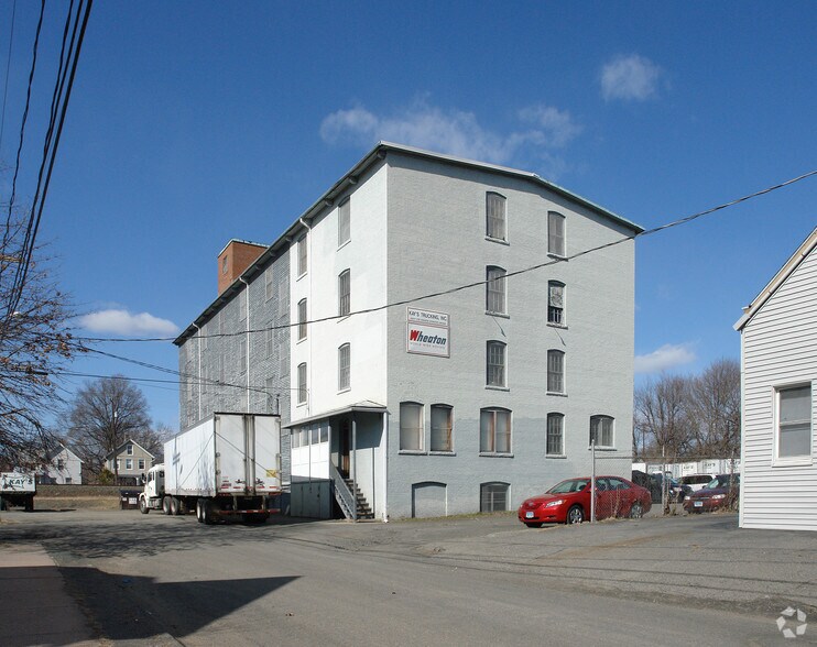 30 Clark St, East Hartford, CT à vendre - Photo principale - Image 1 de 24