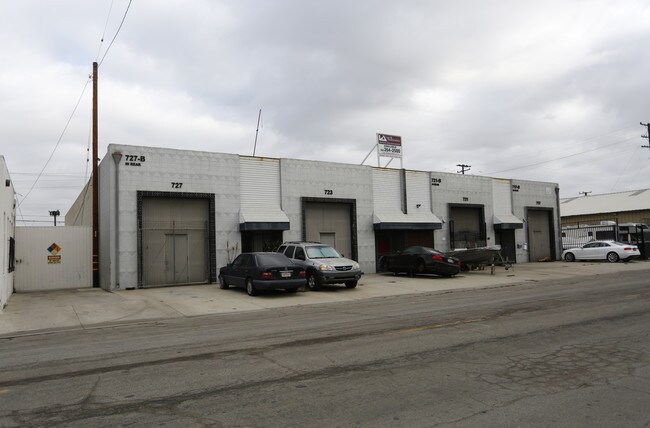 More details for 717-727 W 14th St, Long Beach, CA - Industrial for Lease
