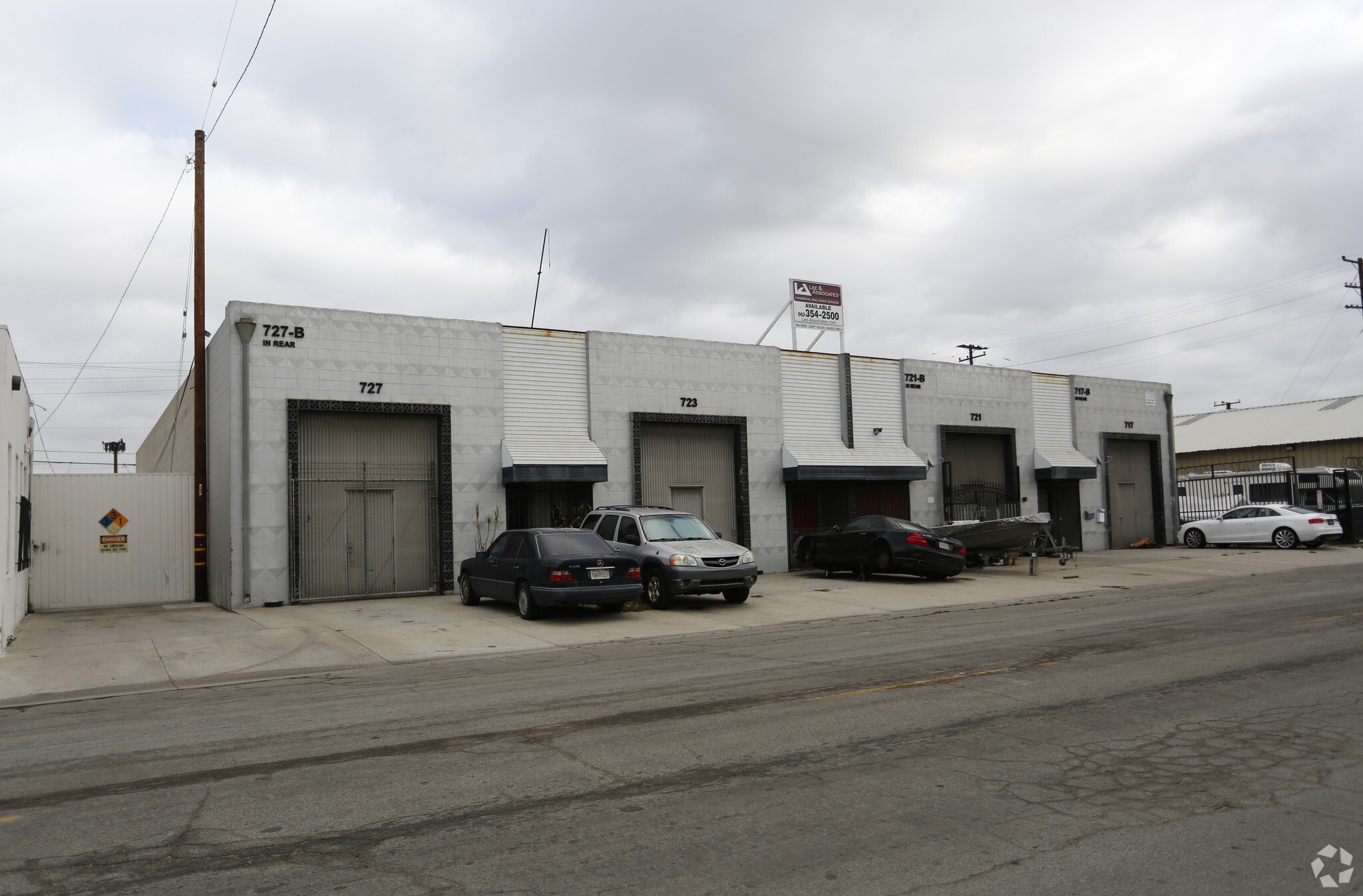 717-727 W 14th St, Long Beach, CA for lease Primary Photo- Image 1 of 7