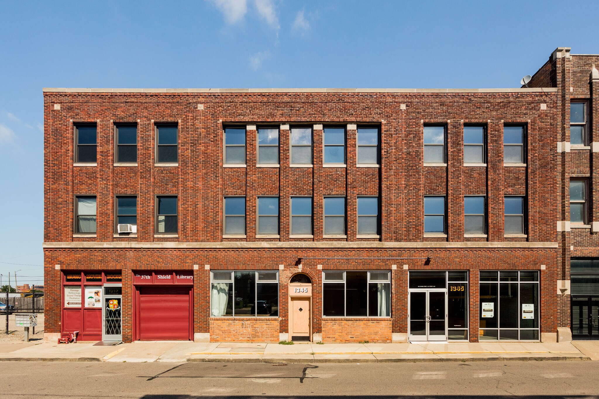 1337-1345 Division St, Detroit, MI à vendre Photo du bâtiment- Image 1 de 13