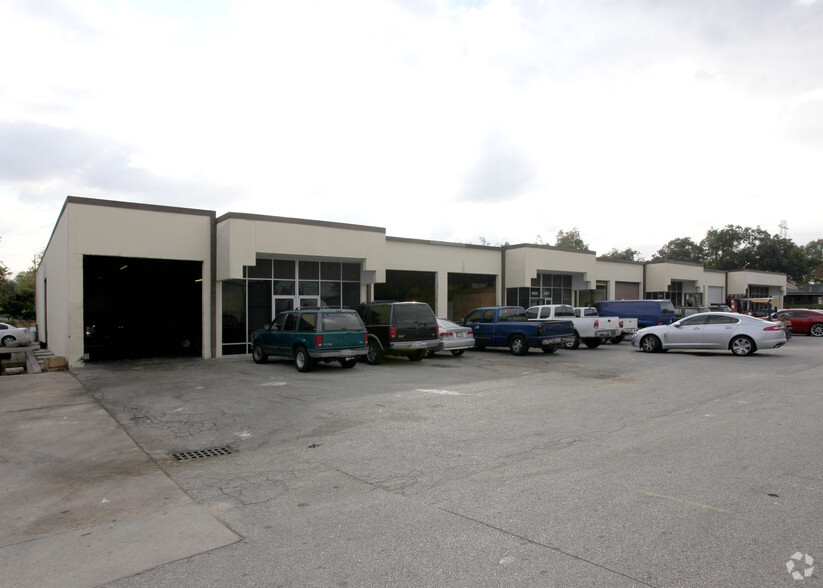 3913 Artdale St, Houston, TX for lease - Building Photo - Image 2 of 2