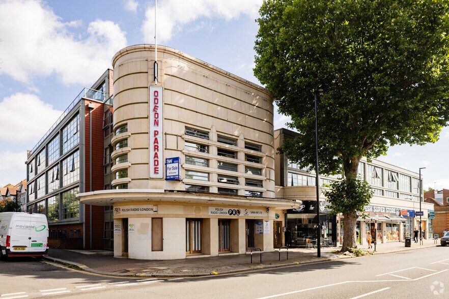 8 Odeon Parade, Isleworth à vendre - Photo principale - Image 1 de 1