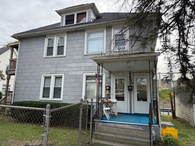 1/2 Sturges Street, Binghamton, NY à vendre - Photo du bâtiment - Image 2 de 3