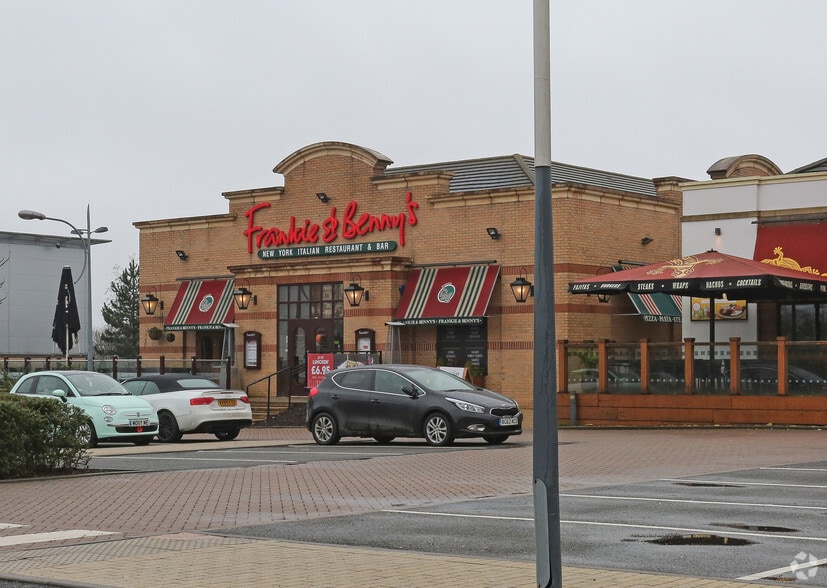 Castlegate Way, Dudley for lease - Building Photo - Image 2 of 3