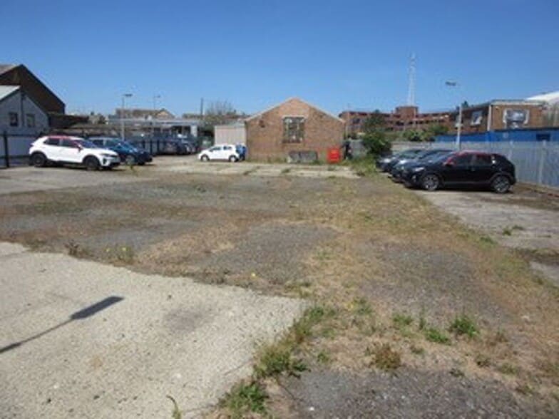 Newcombe Rd, Lowestoft for lease - Building Photo - Image 2 of 4
