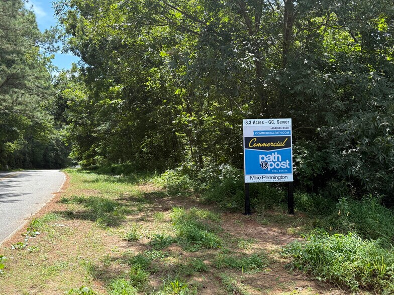 1311 Evans Cook Rd, Canton, GA à vendre - Photo du bâtiment - Image 3 de 8