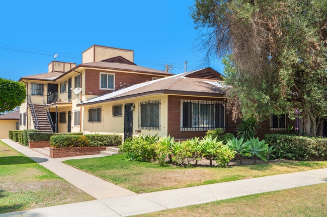 Plus de détails pour 10607 Crenshaw Blvd, Inglewood, CA - Multi-résidentiel à vendre