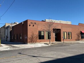 12 W 8th St, Lawrence, KS for lease Interior Photo- Image 1 of 1