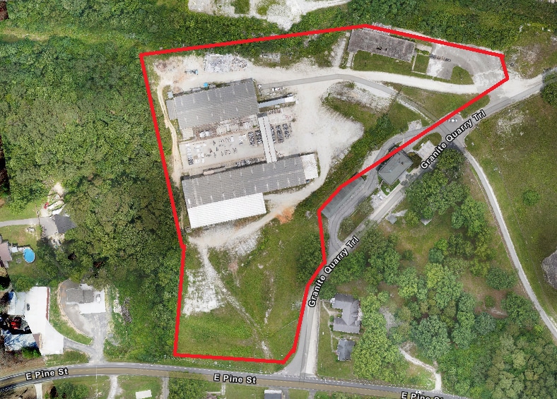 161 Granite Quarry Trail, Mount Airy, NC for lease - Primary Photo - Image 1 of 2