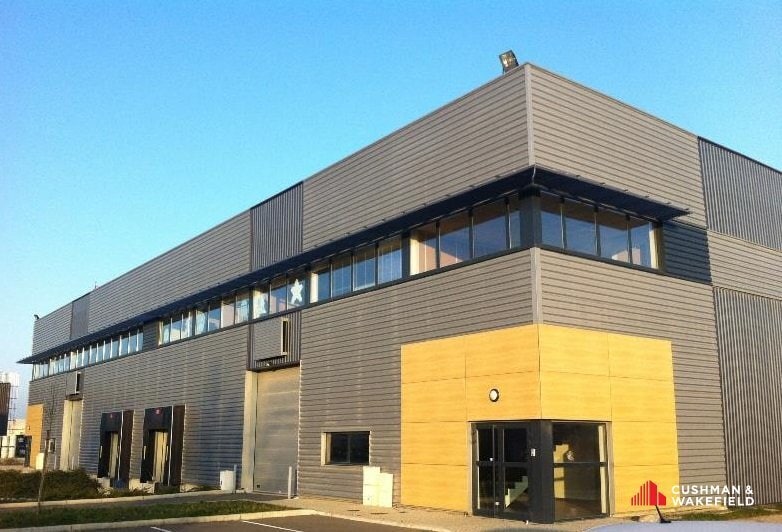Flex in Saint-Jean-d'Illac for lease Building Photo- Image 1 of 7
