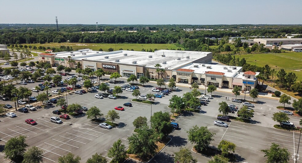 480-504 N Highway 441, Lady Lake, FL à louer - Photo principale - Image 2 de 9