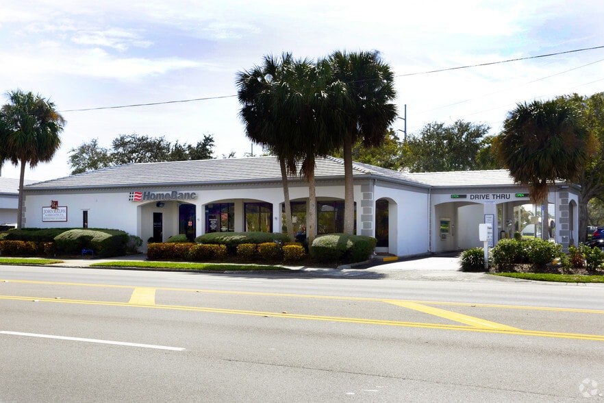 6850 1st Ave S, Saint Petersburg, FL à vendre - Photo principale - Image 1 de 21