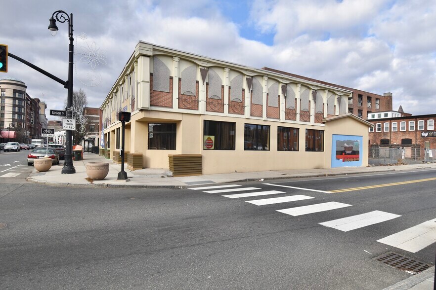 1007-1021 Main St, Springfield, MA à vendre - Photo du bâtiment - Image 2 de 20