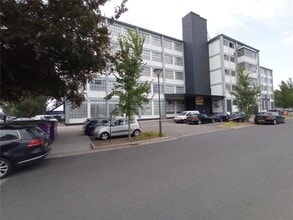 Princess Margaret Rd, Tilbury à louer Photo du bâtiment- Image 2 de 2