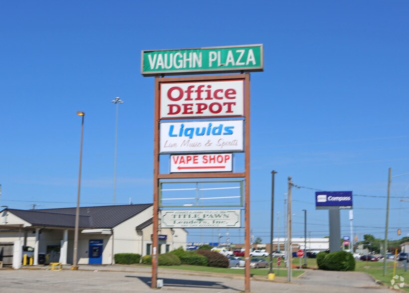 5030-5072 Vaughn Rd, Montgomery, AL à louer - Photo du bâtiment - Image 2 de 11