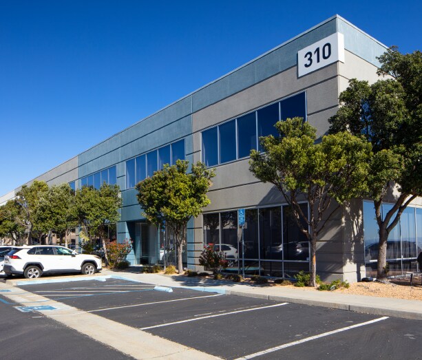 310 Utah Ave, South San Francisco, CA à louer - Photo du bâtiment - Image 2 de 7