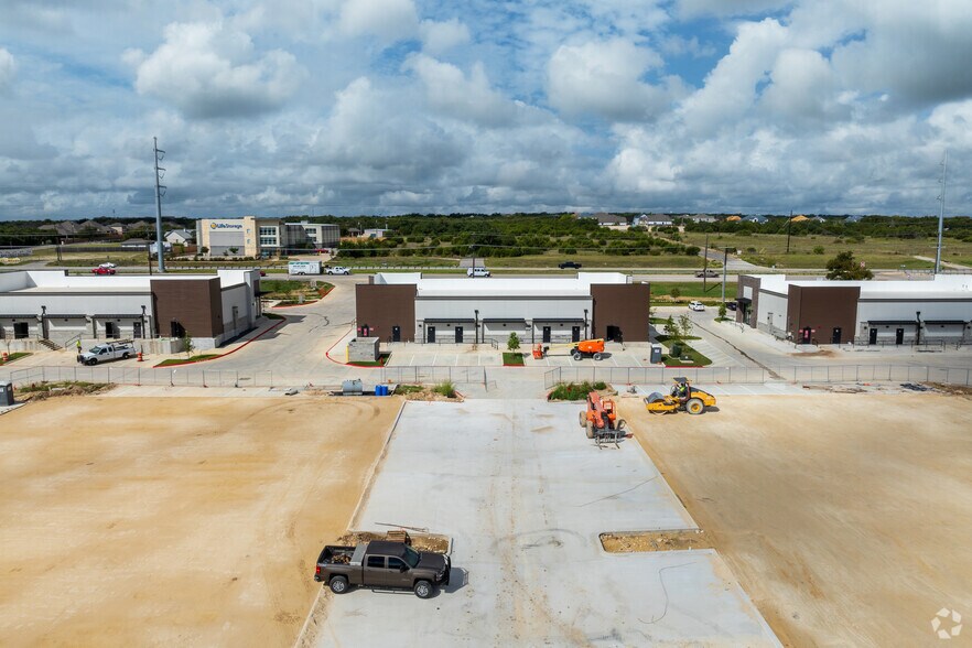 14300 Ronald Reagan Blvd, Leander, TX à louer - Photo du bâtiment - Image 2 de 53