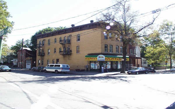 178-180 Myrtle Ave, Passaic, NJ à louer - Photo du bâtiment - Image 3 de 5