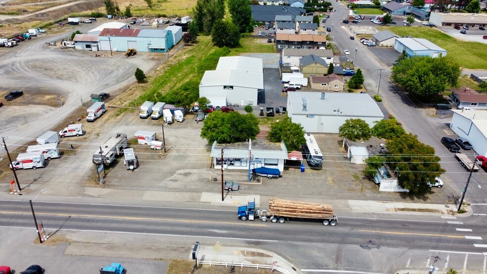 301 W Main St, Molalla, OR for sale - Primary Photo - Image 1 of 8